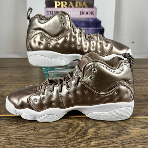 Jordan Jumpman Team II SE 'Sepia Stone' Sneakers - Picture 1 of 8